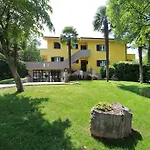 Apartments Villa Concept